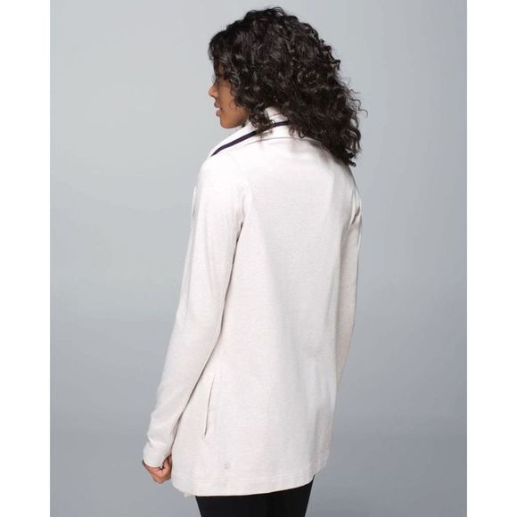 Lululemon Savasana Wrap Heather Light Brown Size 6 - Picture 13 of 13